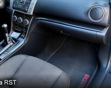 Чорний Мазда 6, об'ємом двигуна 2 л та пробігом 163 тис. км за 7000 $, фото 11 на Automoto.ua