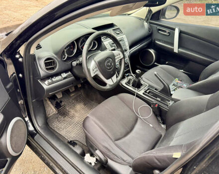 Черный Мазда 6, объемом двигателя 2 л и пробегом 258 тыс. км за 6900 $, фото 9 на Automoto.ua