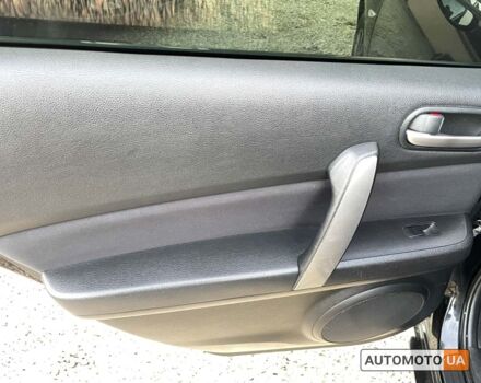 Черный Мазда 6, объемом двигателя 2 л и пробегом 344 тыс. км за 6750 $, фото 11 на Automoto.ua