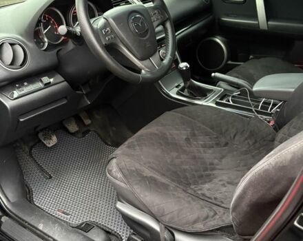 Черный Мазда 6, объемом двигателя 2 л и пробегом 280 тыс. км за 6500 $, фото 4 на Automoto.ua