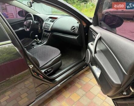 Черный Мазда 6, объемом двигателя 2 л и пробегом 350 тыс. км за 6499 $, фото 6 на Automoto.ua