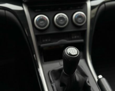 Черный Мазда 6, объемом двигателя 2 л и пробегом 263 тыс. км за 5850 $, фото 16 на Automoto.ua