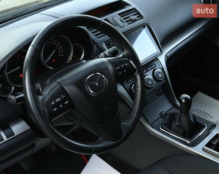 Черный Мазда 6, объемом двигателя 2.2 л и пробегом 321 тыс. км за 7500 $, фото 19 на Automoto.ua