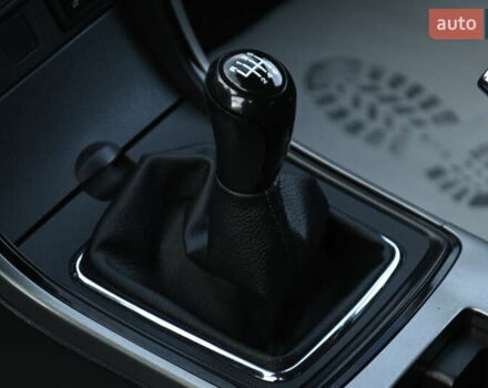 Черный Мазда 6, объемом двигателя 2.2 л и пробегом 321 тыс. км за 7500 $, фото 23 на Automoto.ua