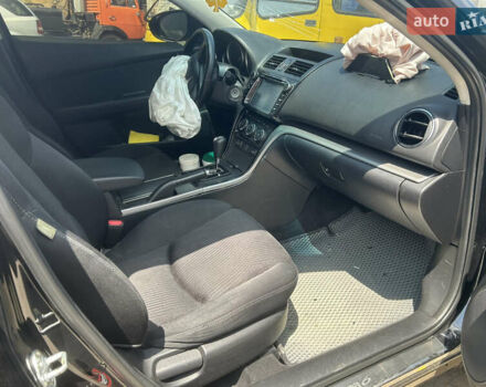 Чорний Мазда 6, об'ємом двигуна 2 л та пробігом 225 тис. км за 3400 $, фото 19 на Automoto.ua