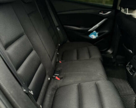 Черный Мазда 6, объемом двигателя 2.18 л и пробегом 280 тыс. км за 10500 $, фото 11 на Automoto.ua