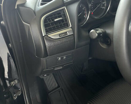 Черный Мазда 6, объемом двигателя 2.49 л и пробегом 217 тыс. км за 10900 $, фото 15 на Automoto.ua