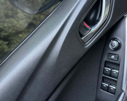 Черный Мазда 6, объемом двигателя 2.2 л и пробегом 325 тыс. км за 13000 $, фото 7 на Automoto.ua