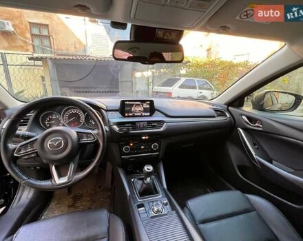 Черный Мазда 6, объемом двигателя 2 л и пробегом 50 тыс. км за 16000 $, фото 6 на Automoto.ua