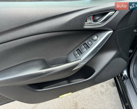 Черный Мазда 6, объемом двигателя 2.19 л и пробегом 233 тыс. км за 12900 $, фото 8 на Automoto.ua