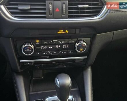 Черный Мазда 6, объемом двигателя 2.5 л и пробегом 70 тыс. км за 12800 $, фото 33 на Automoto.ua