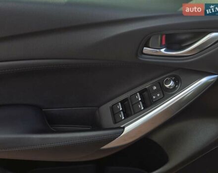 Черный Мазда 6, объемом двигателя 2.5 л и пробегом 70 тыс. км за 12800 $, фото 30 на Automoto.ua