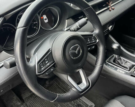 Черный Мазда 6, объемом двигателя 2.5 л и пробегом 90 тыс. км за 19888 $, фото 12 на Automoto.ua