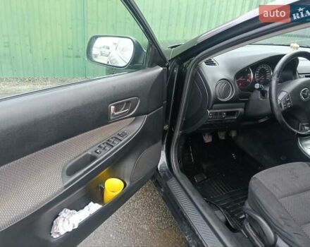 Чорний Мазда 6, об'ємом двигуна 2 л та пробігом 250 тис. км за 1950 $, фото 8 на Automoto.ua