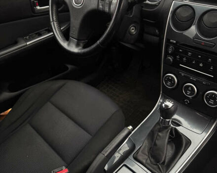 Черный Мазда 6, объемом двигателя 2 л и пробегом 309 тыс. км за 3700 $, фото 9 на Automoto.ua