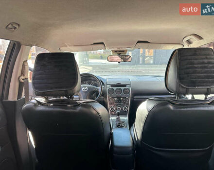 Черный Мазда 6, объемом двигателя 2 л и пробегом 342 тыс. км за 4500 $, фото 4 на Automoto.ua