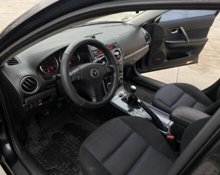 Черный Мазда 6, объемом двигателя 2 л и пробегом 345 тыс. км за 3450 $, фото 10 на Automoto.ua