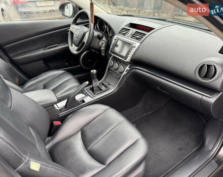 Чорний Мазда 6, об'ємом двигуна 1.8 л та пробігом 220 тис. км за 8700 $, фото 16 на Automoto.ua