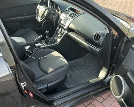 Чорний Мазда 6, об'ємом двигуна 2 л та пробігом 285 тис. км за 5950 $, фото 3 на Automoto.ua