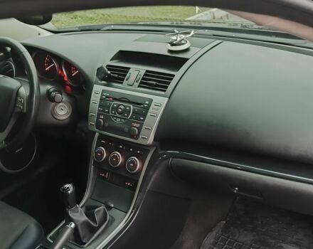 Черный Мазда 6, объемом двигателя 1.8 л и пробегом 250 тыс. км за 6700 $, фото 6 на Automoto.ua