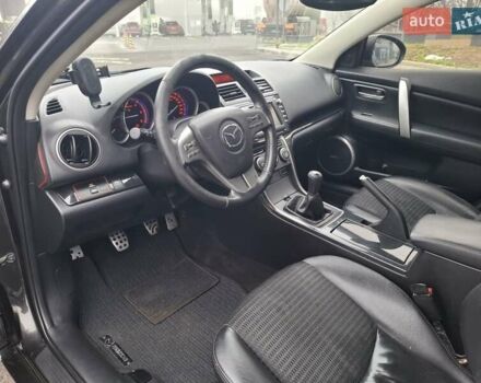 Черный Мазда 6, объемом двигателя 2 л и пробегом 351 тыс. км за 6700 $, фото 6 на Automoto.ua