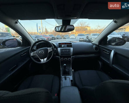 Черный Мазда 6, объемом двигателя 2 л и пробегом 331 тыс. км за 5800 $, фото 17 на Automoto.ua