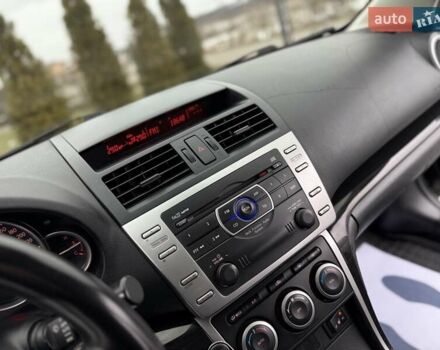 Черный Мазда 6, объемом двигателя 2.2 л и пробегом 250 тыс. км за 6150 $, фото 110 на Automoto.ua