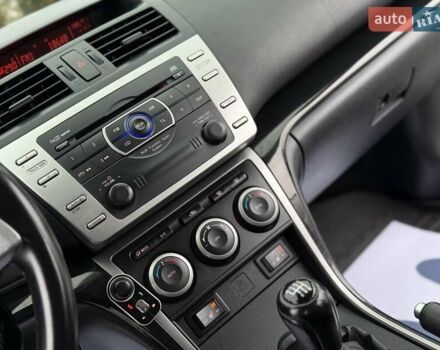 Черный Мазда 6, объемом двигателя 2.2 л и пробегом 250 тыс. км за 6150 $, фото 57 на Automoto.ua