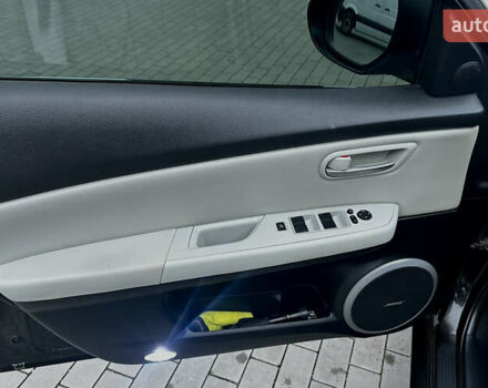 Черный Мазда 6, объемом двигателя 2 л и пробегом 235 тыс. км за 9200 $, фото 6 на Automoto.ua