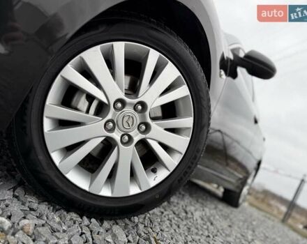 Черный Мазда 6, объемом двигателя 2.2 л и пробегом 250 тыс. км за 6150 $, фото 27 на Automoto.ua