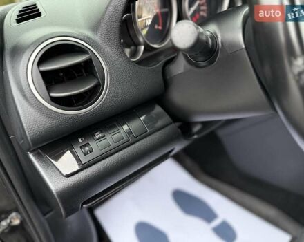 Черный Мазда 6, объемом двигателя 2.2 л и пробегом 250 тыс. км за 6150 $, фото 55 на Automoto.ua