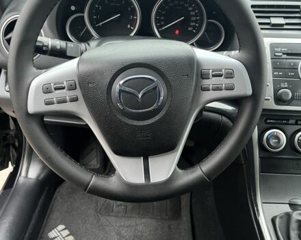 Черный Мазда 6, объемом двигателя 2 л и пробегом 180 тыс. км за 7600 $, фото 7 на Automoto.ua