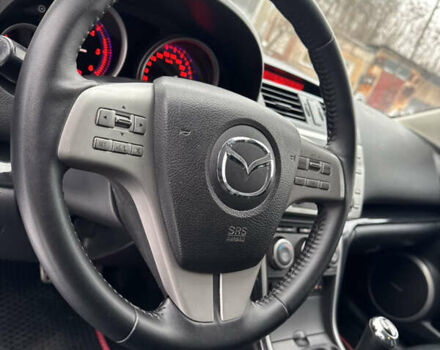 Черный Мазда 6, объемом двигателя 2.15 л и пробегом 225 тыс. км за 6300 $, фото 16 на Automoto.ua