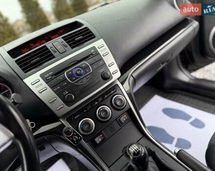 Черный Мазда 6, объемом двигателя 2.2 л и пробегом 250 тыс. км за 6150 $, фото 56 на Automoto.ua