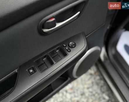 Черный Мазда 6, объемом двигателя 2.2 л и пробегом 250 тыс. км за 6150 $, фото 71 на Automoto.ua