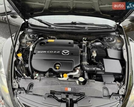 Черный Мазда 6, объемом двигателя 2.2 л и пробегом 250 тыс. км за 6150 $, фото 88 на Automoto.ua
