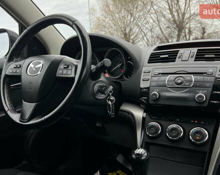 Чорний Мазда 6, об'ємом двигуна 1.8 л та пробігом 190 тис. км за 7800 $, фото 14 на Automoto.ua