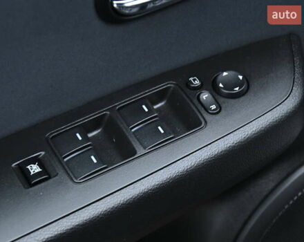 Черный Мазда 6, объемом двигателя 2 л и пробегом 191 тыс. км за 7999 $, фото 13 на Automoto.ua