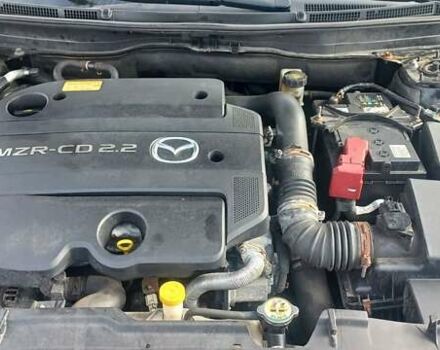 Черный Мазда 6, объемом двигателя 2.2 л и пробегом 241 тыс. км за 3800 $, фото 12 на Automoto.ua