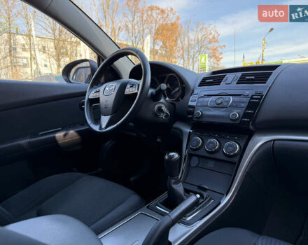 Чорний Мазда 6, об'ємом двигуна 2.18 л та пробігом 210 тис. км за 7500 $, фото 31 на Automoto.ua