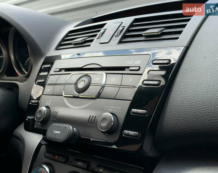 Черный Мазда 6, объемом двигателя 2.18 л и пробегом 258 тыс. км за 7700 $, фото 12 на Automoto.ua