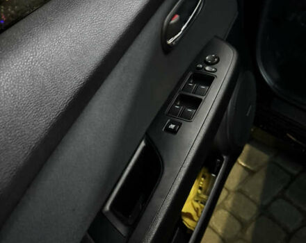 Чорний Мазда 6, об'ємом двигуна 1.8 л та пробігом 260 тис. км за 7900 $, фото 17 на Automoto.ua