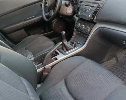 Чорний Мазда 6, об'ємом двигуна 2.2 л та пробігом 300 тис. км за 8200 $, фото 3 на Automoto.ua