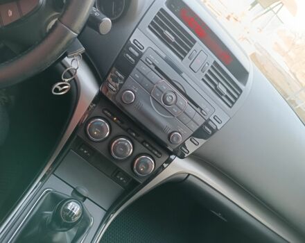 Чорний Мазда 6, об'ємом двигуна 2.2 л та пробігом 300 тис. км за 8200 $, фото 7 на Automoto.ua