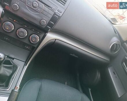 Чорний Мазда 6, об'ємом двигуна 2.2 л та пробігом 300 тис. км за 8200 $, фото 6 на Automoto.ua