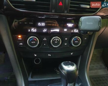 Черный Мазда 6, объемом двигателя 2.19 л и пробегом 291 тыс. км за 11800 $, фото 8 на Automoto.ua