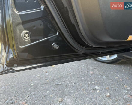 Черный Мазда 6, объемом двигателя 2.2 л и пробегом 272 тыс. км за 12500 $, фото 17 на Automoto.ua