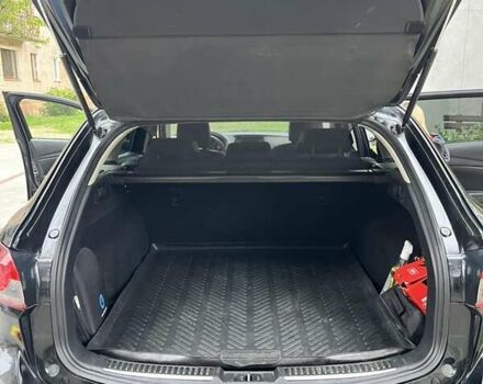 Чорний Мазда 6, об'ємом двигуна 2.19 л та пробігом 267 тис. км за 10700 $, фото 4 на Automoto.ua