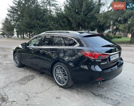 Черный Мазда 6, объемом двигателя 2.18 л и пробегом 175 тыс. км за 11000 $, фото 6 на Automoto.ua
