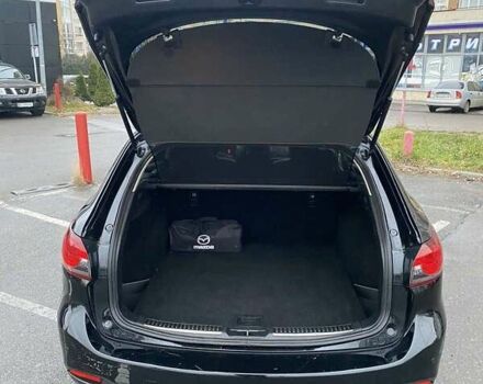 Черный Мазда 6, объемом двигателя 2.19 л и пробегом 300 тыс. км за 12200 $, фото 5 на Automoto.ua